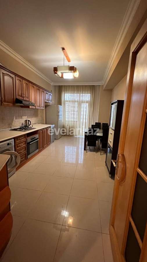 Satılır, yeni tikili, 3 otaqlı, 145 m², Bakı, Yasamal r, Elmlər Akademiyası m.