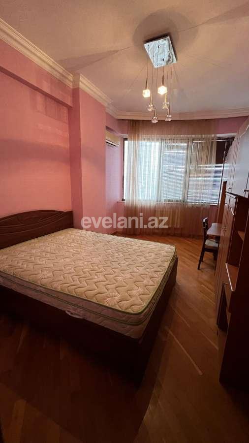 Satılır, yeni tikili, 3 otaqlı, 145 m², Bakı, Yasamal r, Elmlər Akademiyası m.