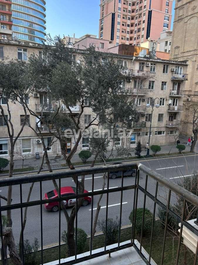 Сдаётся, вторичка, 2-комнаты, 70 m², Баку, Насиминский r, 28 мая m.