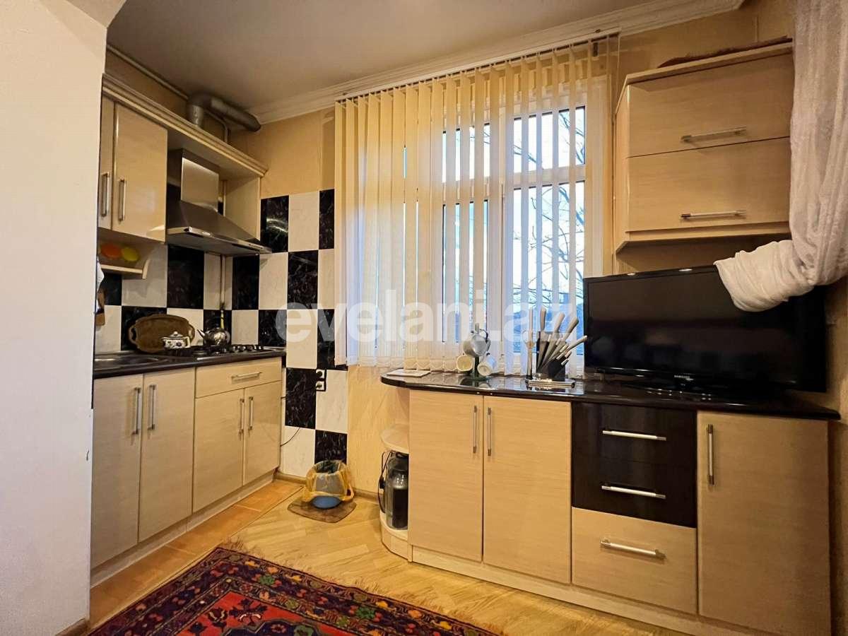 Sale, old building, 2 room, 70 m², Baku, Surakhani r, Yeni Guneshli d.