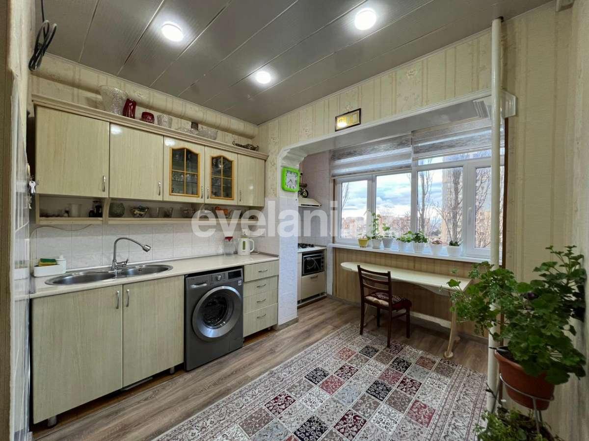 Sale, old building, 2 room, 70 m², Baku, Surakhani r, Yeni Guneshli d.