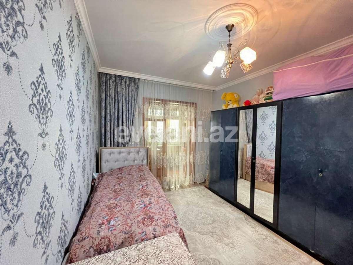 Sale, old building, 2 room, 70 m², Baku, Surakhani r, Yeni Guneshli d.