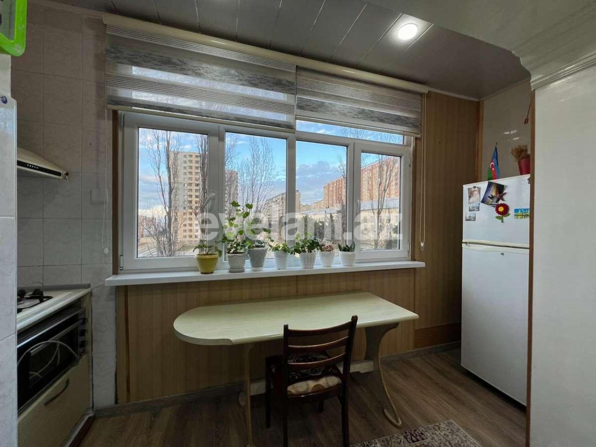 Sale, old building, 2 room, 70 m², Baku, Surakhani r, Yeni Guneshli d.