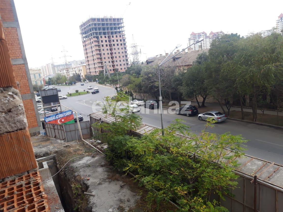 Satılır, yeni tikili, 399 otaqlı, 99 m², Bakı, Nizami r, Qara Qarayev m.