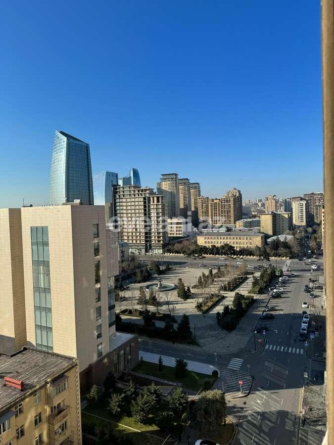 Satılır, yeni tikili, 3 otaqlı, 210 m², Bakı, Xətai r.