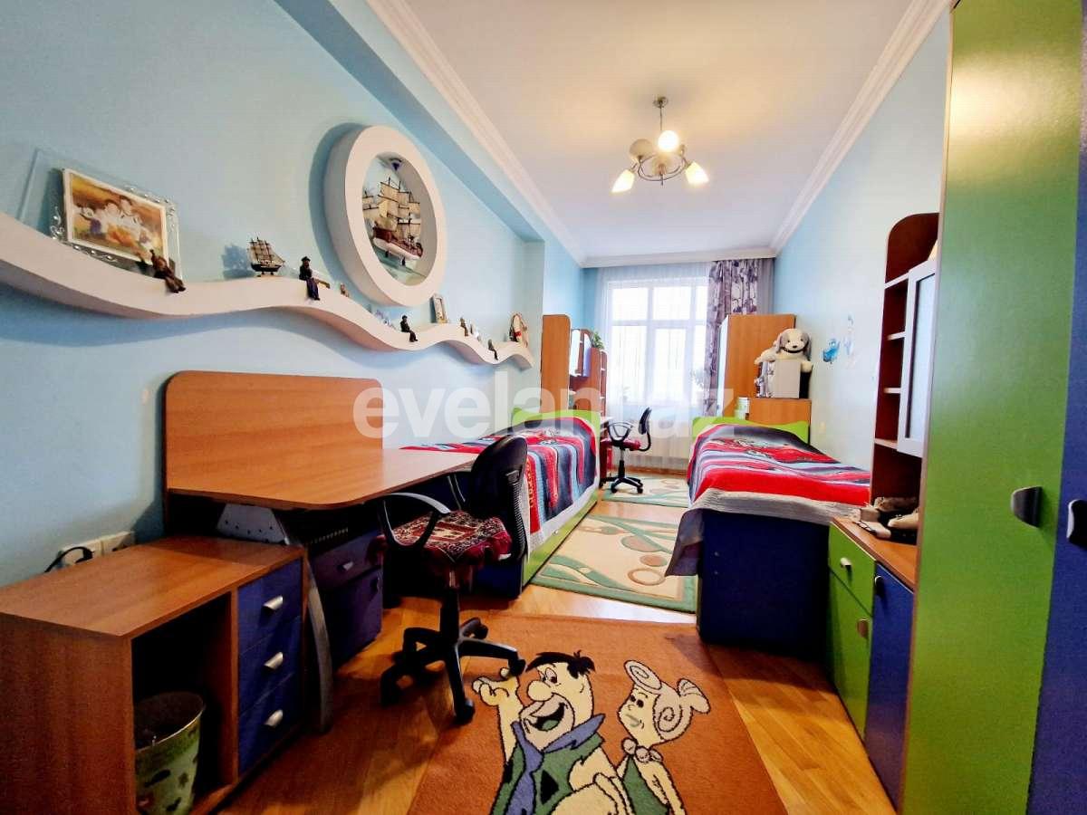 Satılır, yeni tikili, 4 otaqlı, 160.98 m², Bakı, Nizami r, Qara Qarayev m.