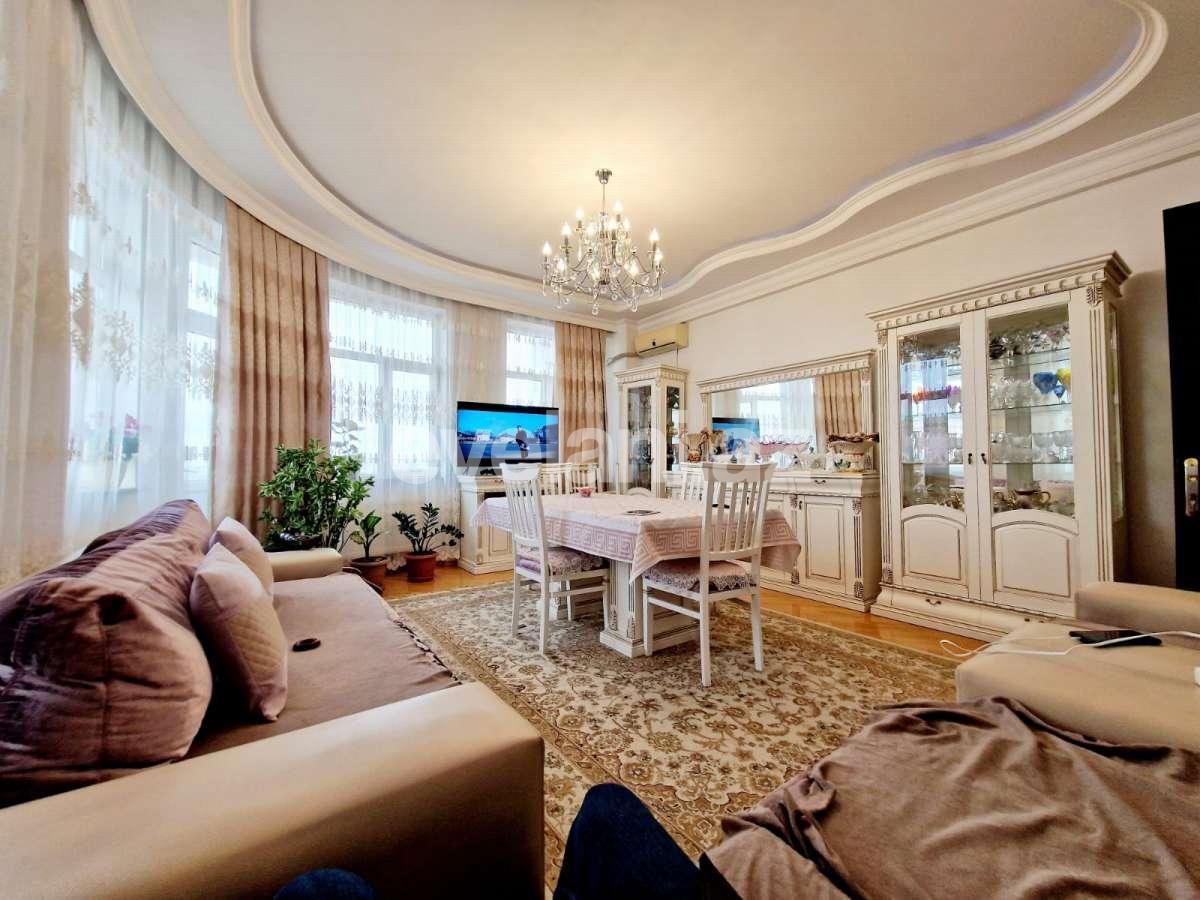 Satılır, yeni tikili, 4 otaqlı, 160.98 m², Bakı, Nizami r, Qara Qarayev m.