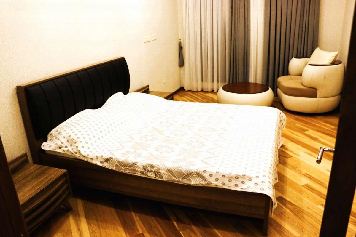 Kirayə verilir, yeni tikili, 4 otaqlı, 180 m², Bakı, Nəsimi r, 28 may m.