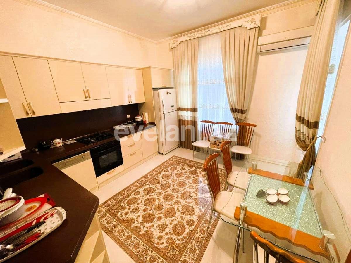 Kirayə verilir, yeni tikili, 4 otaqlı, 210 m², Bakı, Yasamal r, Yasamal q, Elmlər Akademiyası m.