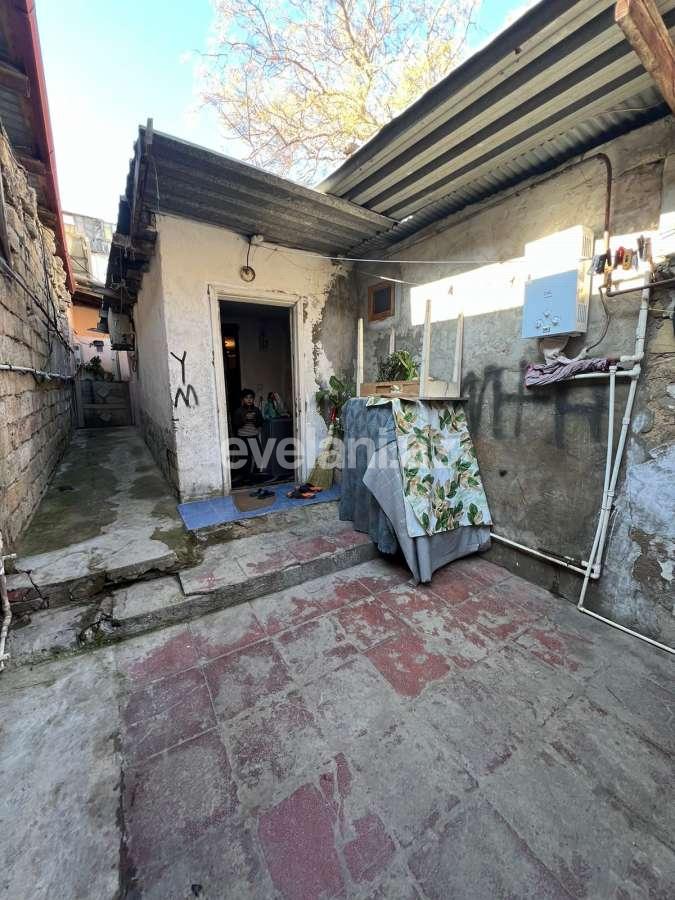 Satılır, həyət evi / bağ, 2 otaqlı, 56 m², Bakı, Yasamal r, Elmlər Akademiyası m.