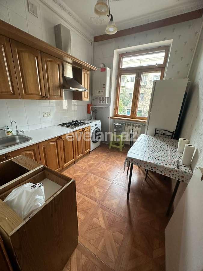 Сдаётся, вторичка, 2-комнаты, 60 m², Баку, Насиминский r, Сахил m.