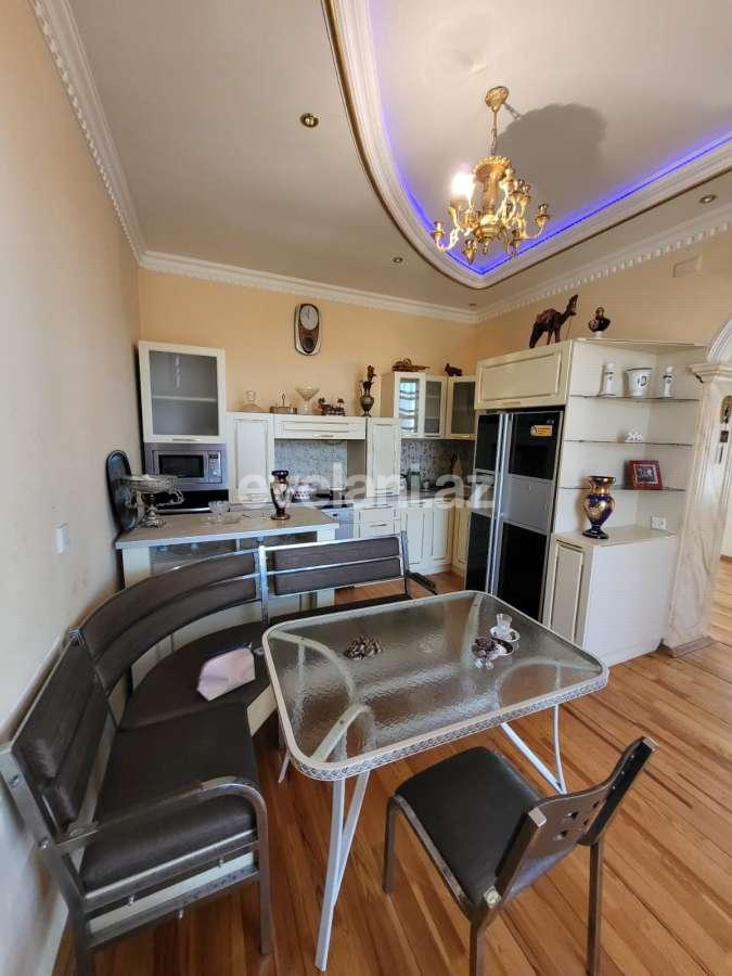 Продаётся, дом / дача, 8-комнаты, 549.98 m², Баку, Абшеронcкий r, Новханы p.