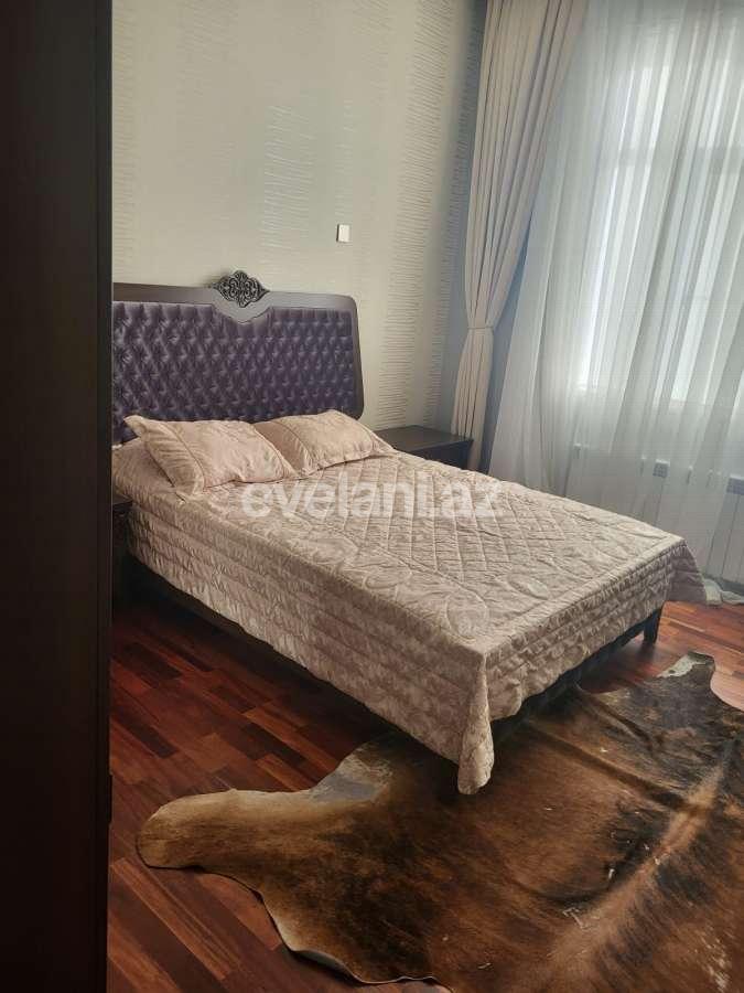 Kirayə verilir, həyət evi / bağ, 5 otaqlı, 300 m², Bakı, Abşeron r, Novxanı q.