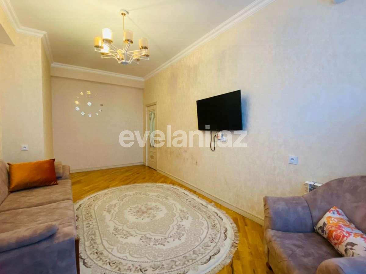 Satılır, yeni tikili, 2 otaqlı, 62 m², Bakı, Nizami r, Qara Qarayev m.
