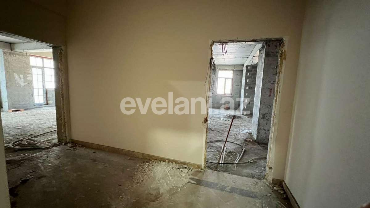 Satılır, yeni tikili, 4 otaqlı, 180 m²