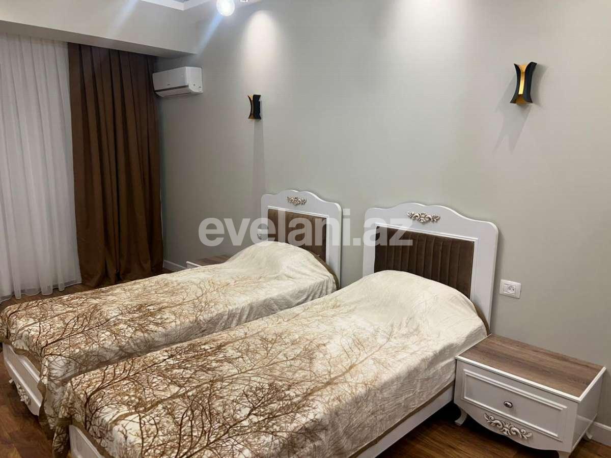 Сдаётся, новостройка, 3-комнаты, 140 m², Баку, Хатаинский r, Аг шехер p, Шах Исмаил Хатаи m.