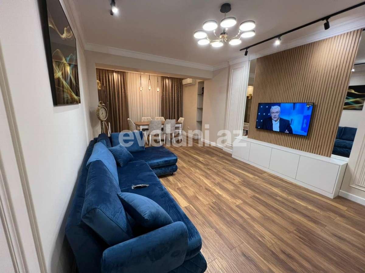 Сдаётся, новостройка, 3-комнаты, 140 m², Баку, Хатаинский r, Аг шехер p, Шах Исмаил Хатаи m.