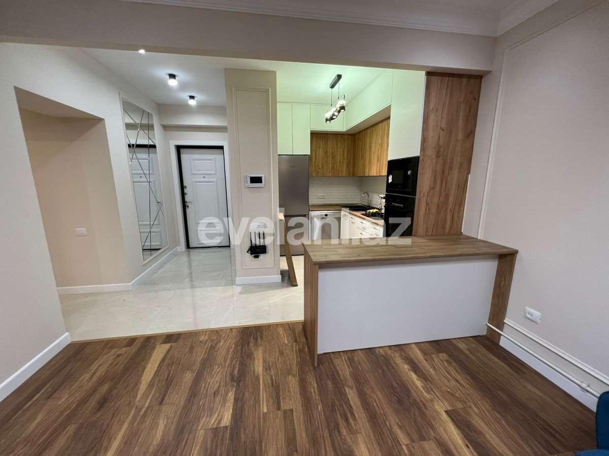 Сдаётся, новостройка, 3-комнаты, 140 m², Баку, Хатаинский r, Аг шехер p, Шах Исмаил Хатаи m.