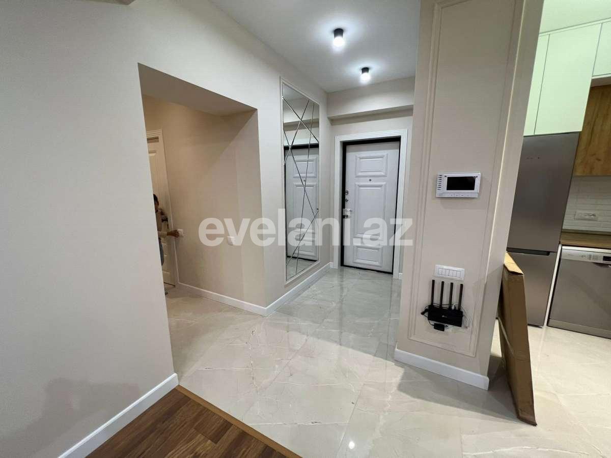 Сдаётся, новостройка, 3-комнаты, 140 m², Баку, Хатаинский r, Аг шехер p, Шах Исмаил Хатаи m.