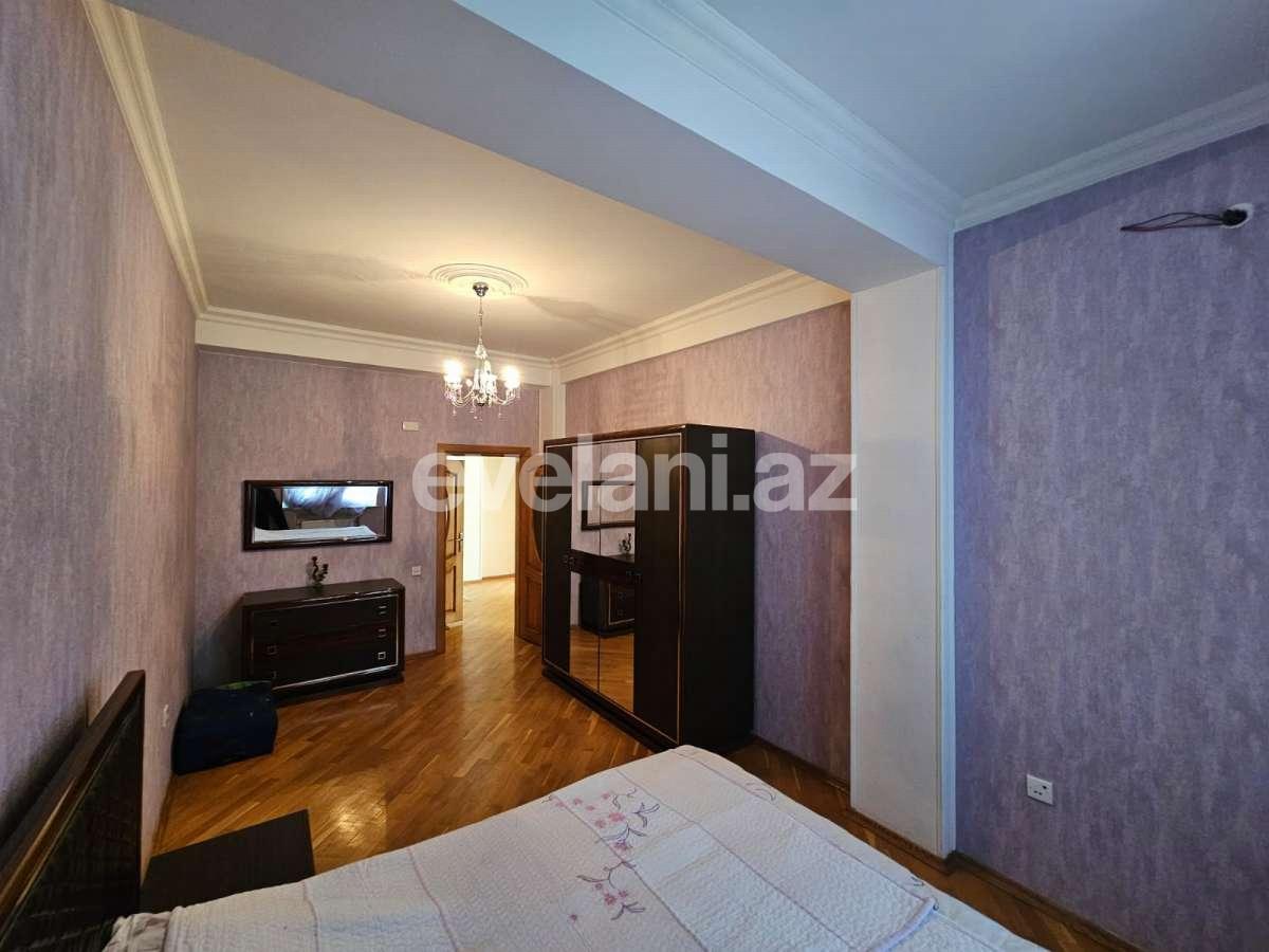 Rent, new building, 3 room, 150 m², Baku, Nasimi r, 8 November m.