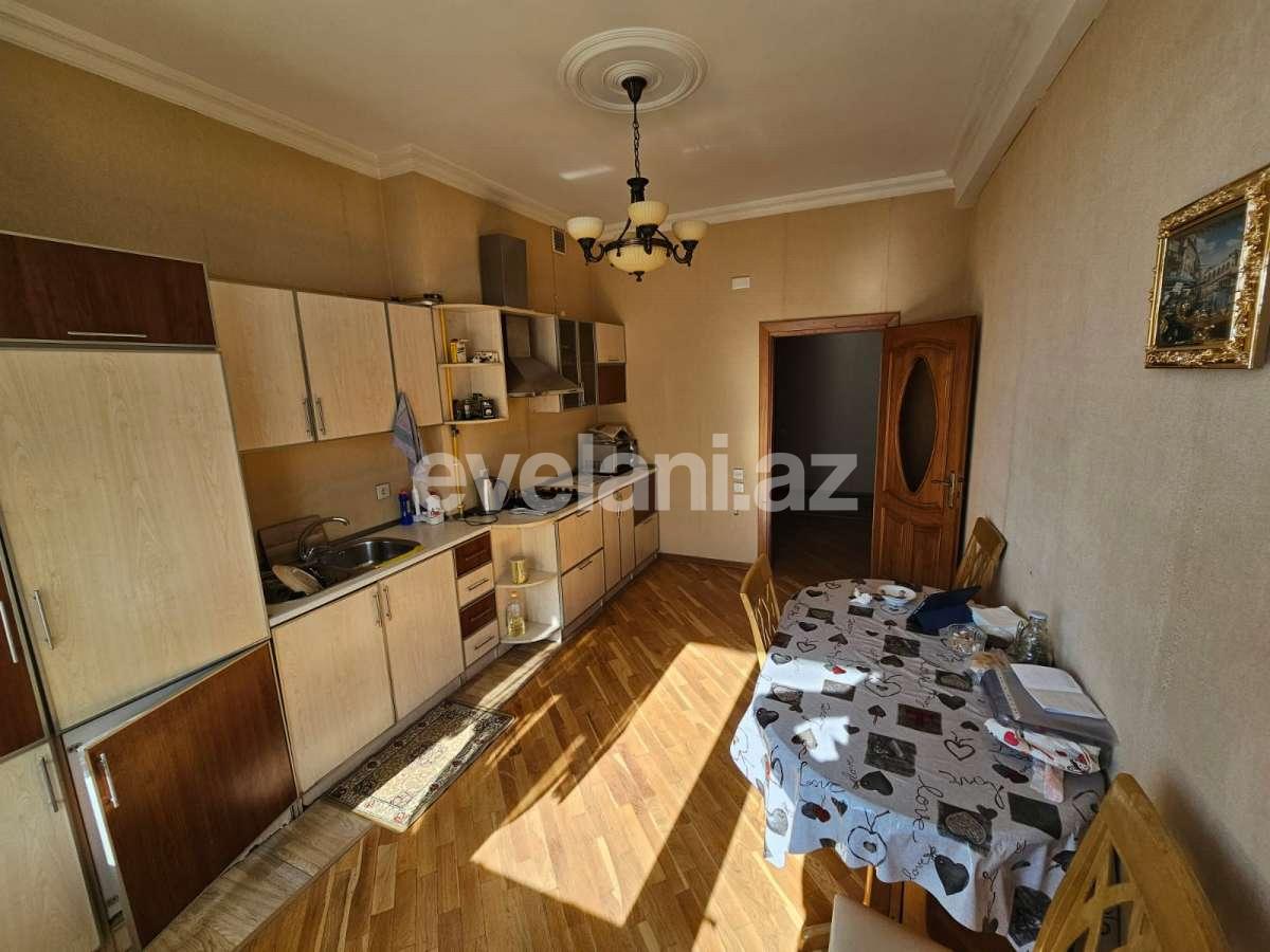 Rent, new building, 3 room, 150 m², Baku, Nasimi r, 8 November m.