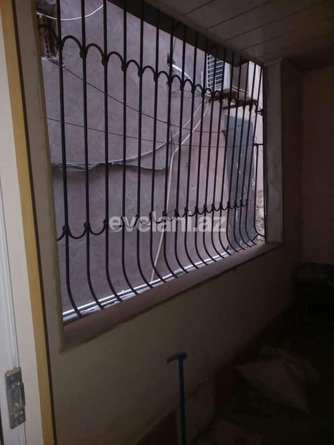 Satılır, köhnə tikili, 4 otaqlı, 100 m², Bakı, Xətai r, Əhmədli q, Əhmədli m.