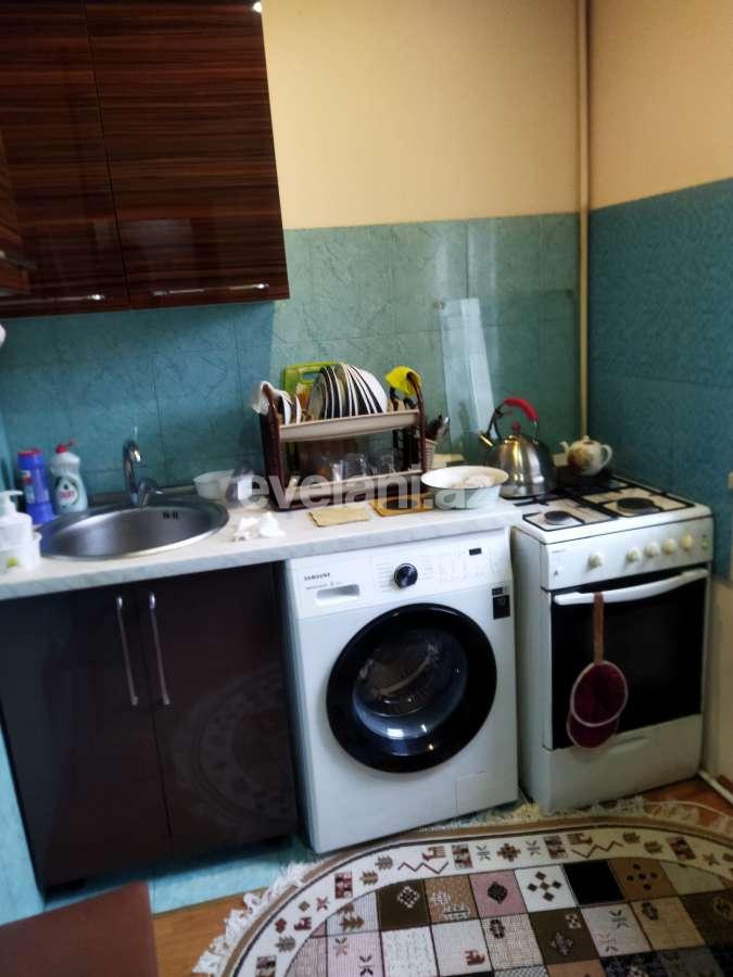 Satılır, köhnə tikili, 2 otaqlı, 45 m², Bakı, Binəqədi r, 7-ci mikrorayon q.