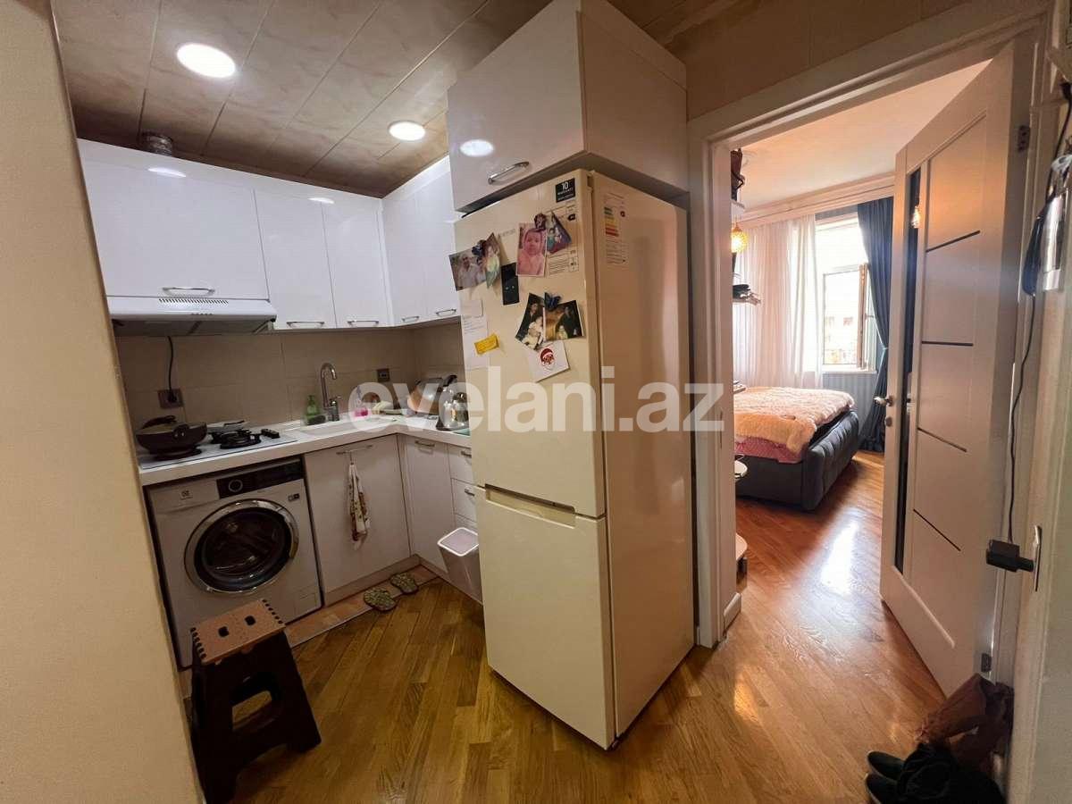 Satılır, köhnə tikili, 3 otaqlı, 60 m², Bakı, Xətai r, Həzi Aslanov q, Həzi Aslanov m.