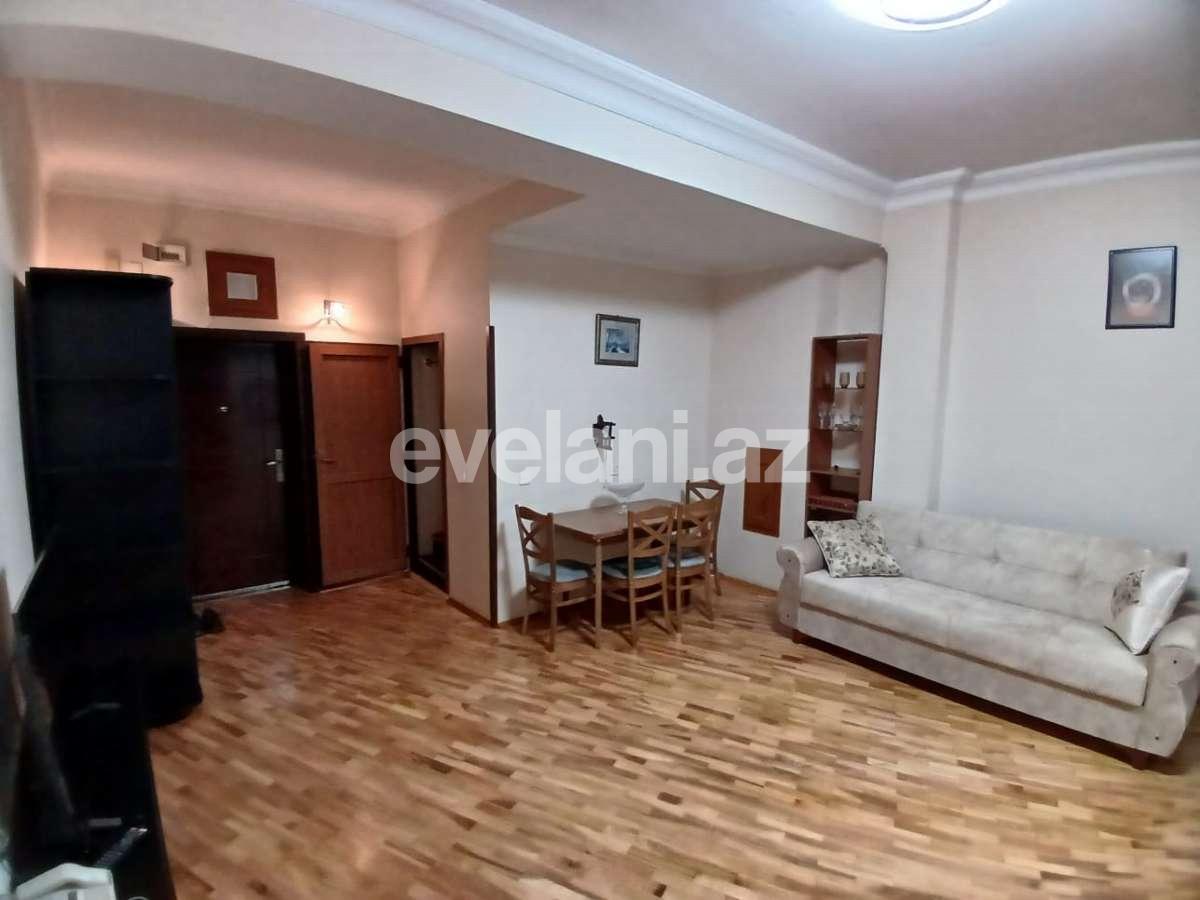 Сдаётся, вторичка, 3-комнаты, 70 m², Баку, Ясамальский r, Элмляр Академиясы m.