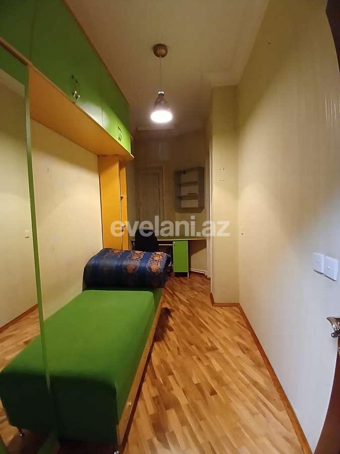 Сдаётся, вторичка, 3-комнаты, 70 m², Баку, Ясамальский r, Элмляр Академиясы m.