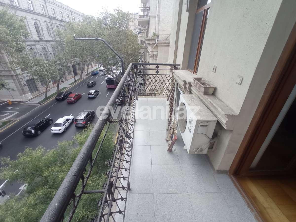 Сдаётся, вторичка, 3-комнаты, 100 m², Баку, Сабаильский r, Сахил m.