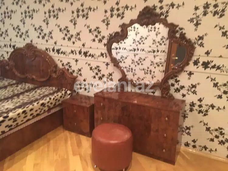 Kirayə verilir, köhnə tikili, 4 otaqlı, 170 m², Bakı, Səbail r, Sahil m.