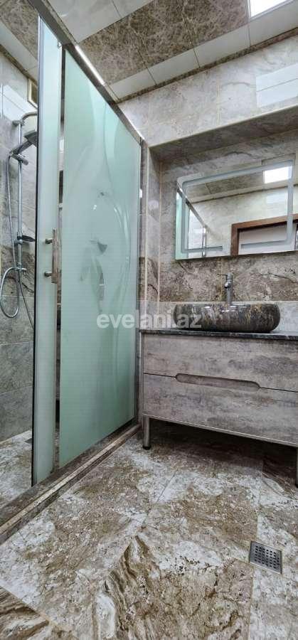 Satılır, köhnə tikili, 3 otaqlı, 90 m², Bakı, Yasamal r, Elmlər Akademiyası m.