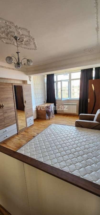 Satılır, köhnə tikili, 3 otaqlı, 90 m², Bakı, Yasamal r, Elmlər Akademiyası m.