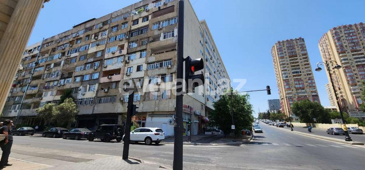 Satılır, köhnə tikili, 3 otaqlı, 90 m², Bakı, Yasamal r, Elmlər Akademiyası m.