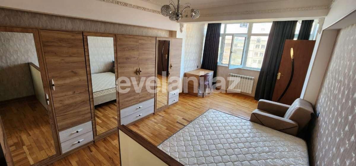 Satılır, köhnə tikili, 3 otaqlı, 90 m², Bakı, Yasamal r, Elmlər Akademiyası m.