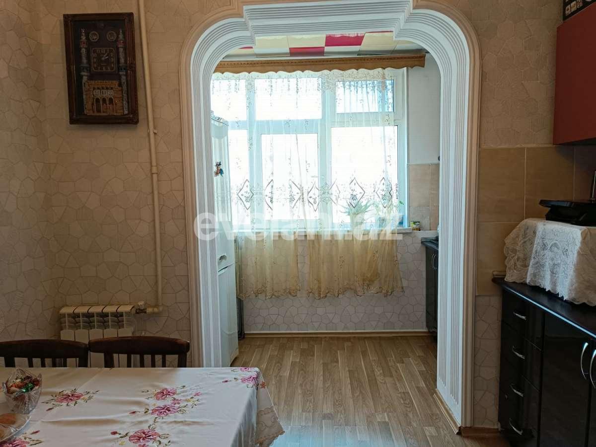 Satılır, köhnə tikili, 3 otaqlı, 85 m², Bakı, Xətai r, Həzi Aslanov m.