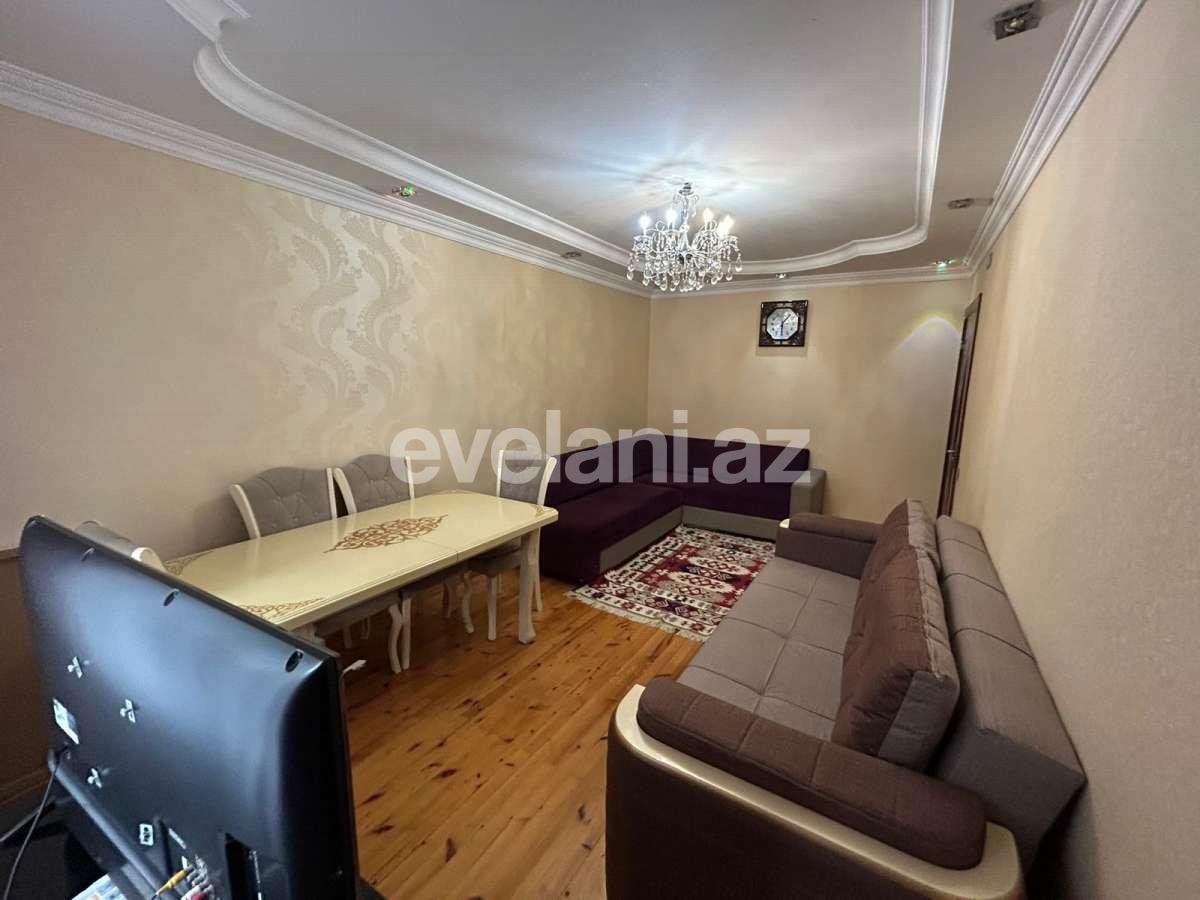 Satılır, köhnə tikili, 3 otaqlı, 80 m², Bakı, Suraxanı r, Qaraçuxur q.