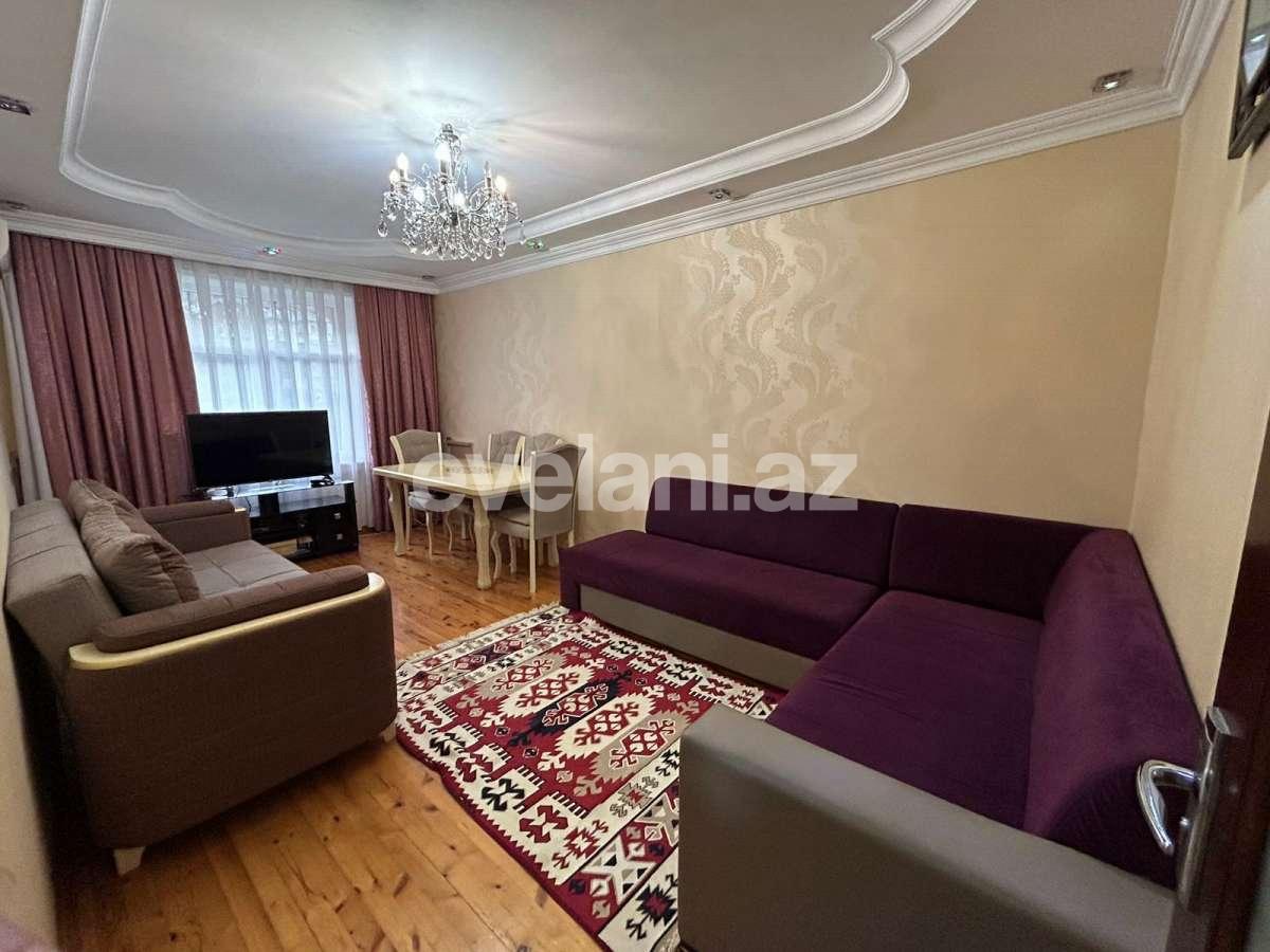 Satılır, köhnə tikili, 3 otaqlı, 80 m², Bakı, Suraxanı r, Qaraçuxur q.