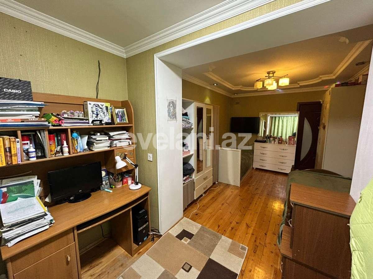Satılır, köhnə tikili, 3 otaqlı, 80 m², Bakı, Suraxanı r, Qaraçuxur q.