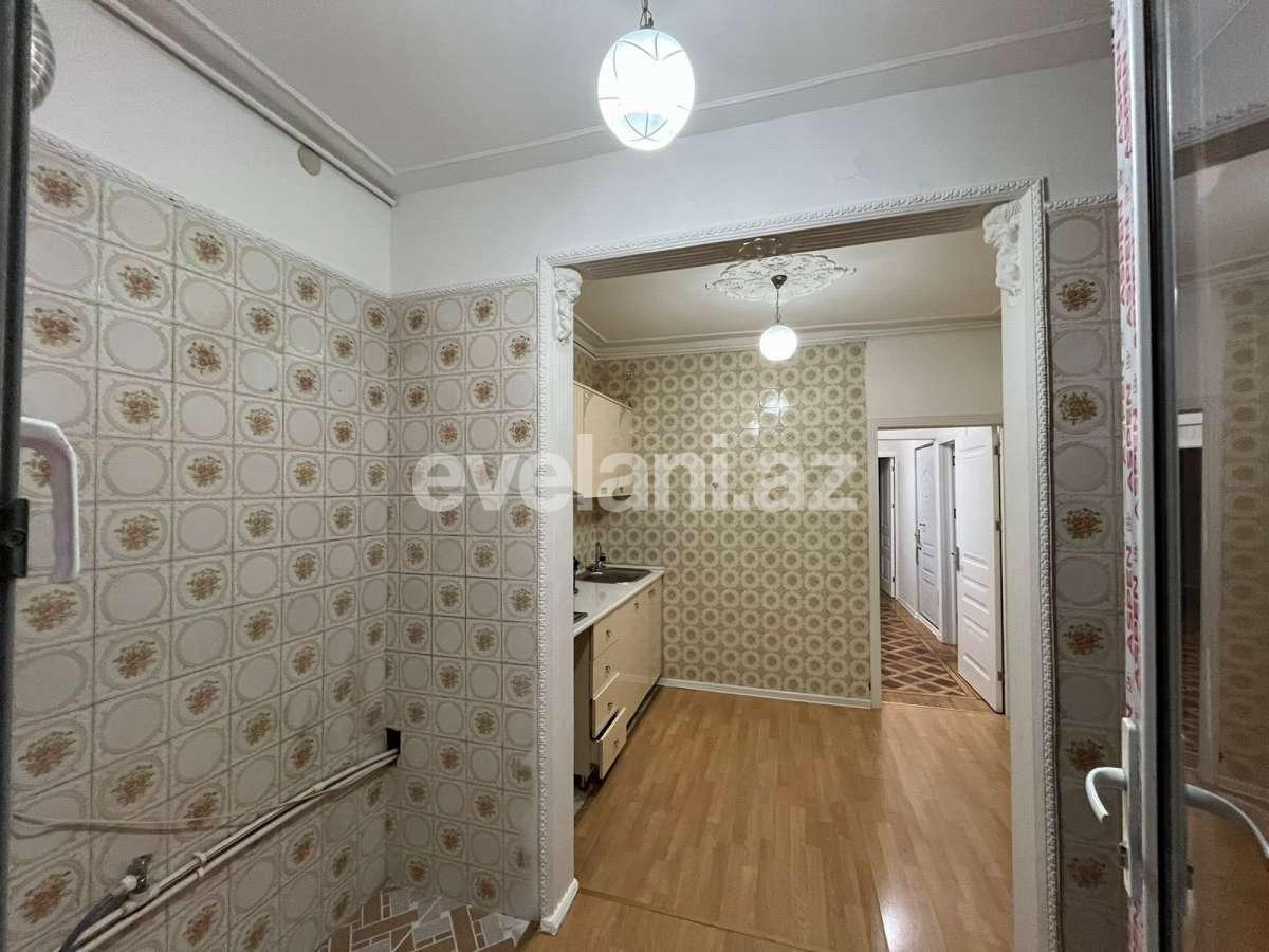 Satılır, köhnə tikili, 2 otaqlı, 65 m², Bakı, Xətai r.