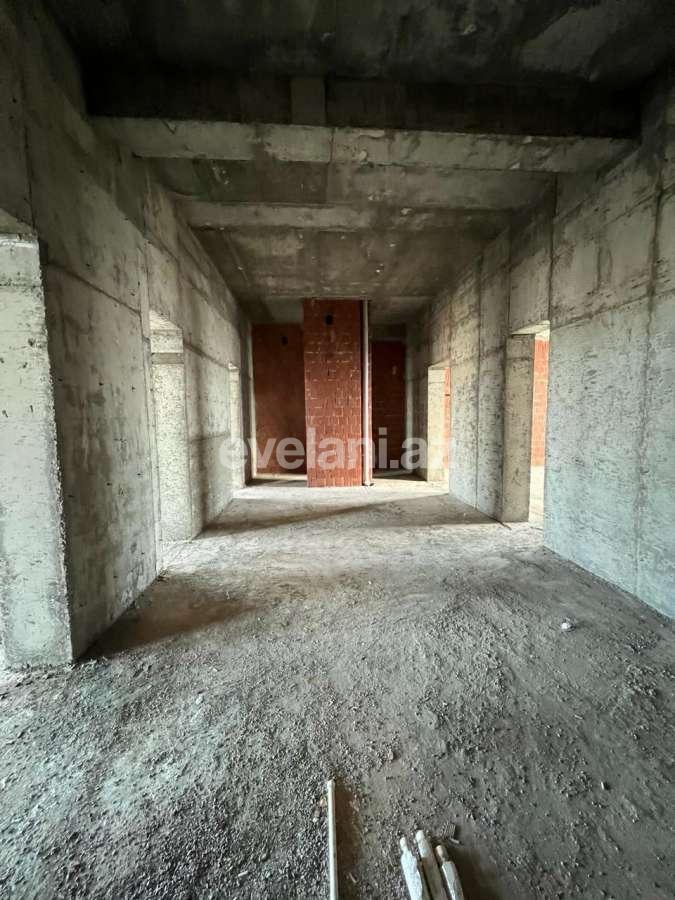 Satılır, yeni tikili, 4 otaqlı, 182 m², Bakı, Yasamal r, Elmlər Akademiyası m.