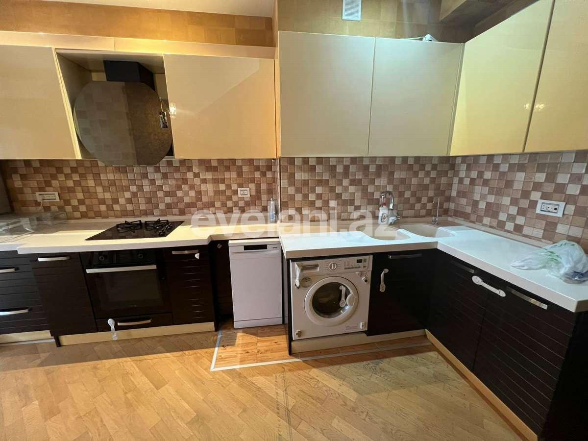 Kirayə verilir, yeni tikili, 3 otaqlı, 125 m², Bakı, Xətai r, Şah İsmayıl Xətai m.