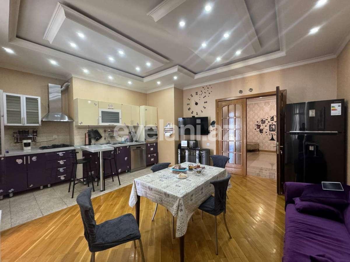 Satılır, yeni tikili, 4 otaqlı, 210 m², Bakı, Nərimanov r.