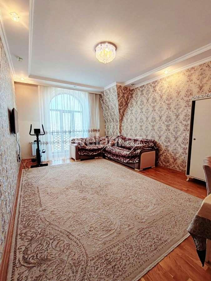 Satılır, yeni tikili, 2 otaqlı, 72 m², Bakı, Nizami r.