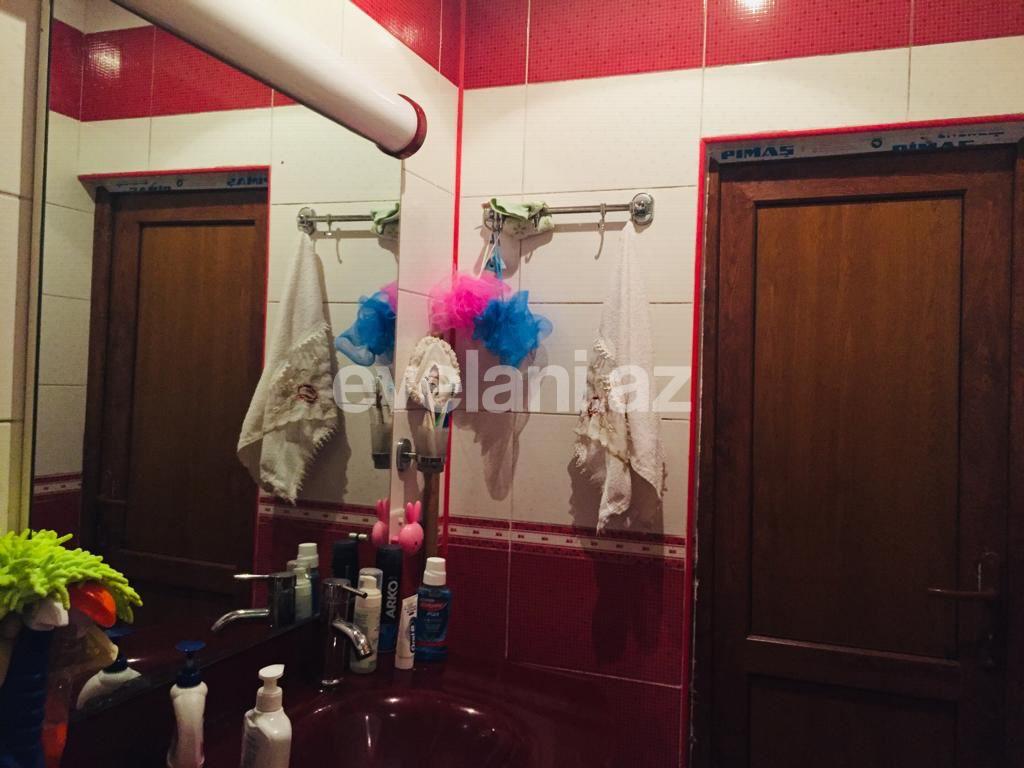 Satılır, köhnə tikili, 3 otaqlı, 84.99 m², Bakı, Yasamal r, Yeni Yasamal q, İnşaatçılar m.