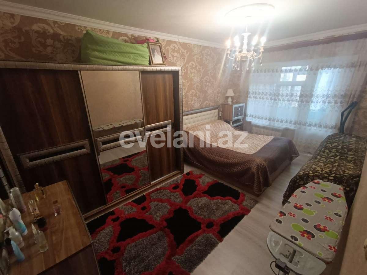 Satılır, köhnə tikili, 3 otaqlı, 80 m², Bakı, Nizami r, 8-ci kilometr q, Neftçilər m.