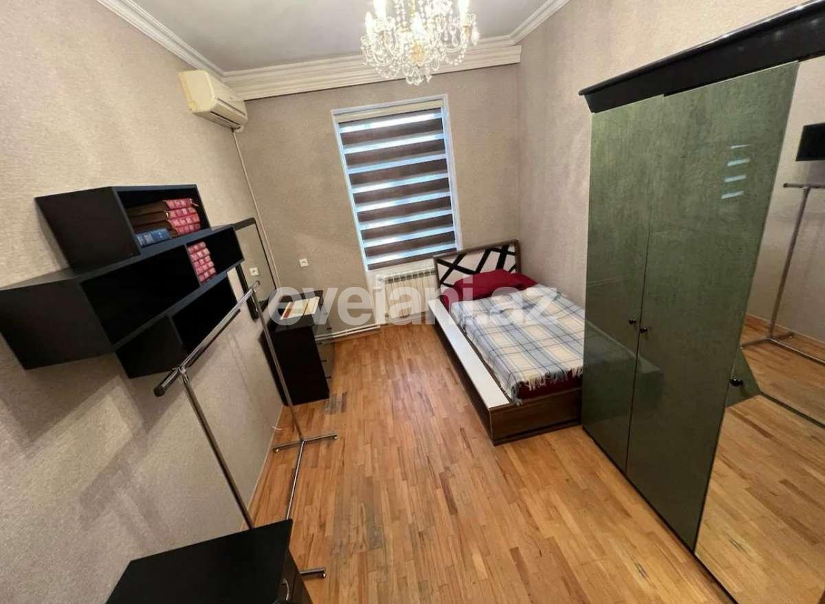 Сдаётся, вторичка, 5-комнаты, 150 m², Баку, Хатаинский r, Шах Исмаил Хатаи m.