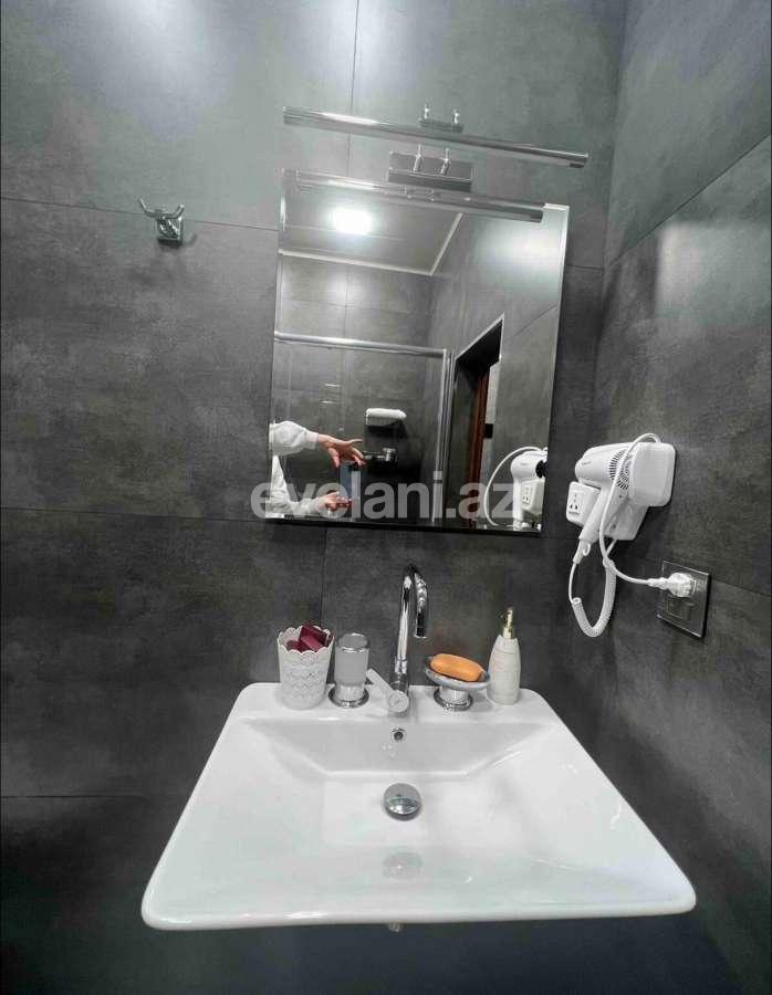 Сдаётся, вторичка, 5-комнаты, 150 m², Баку, Хатаинский r, Шах Исмаил Хатаи m.