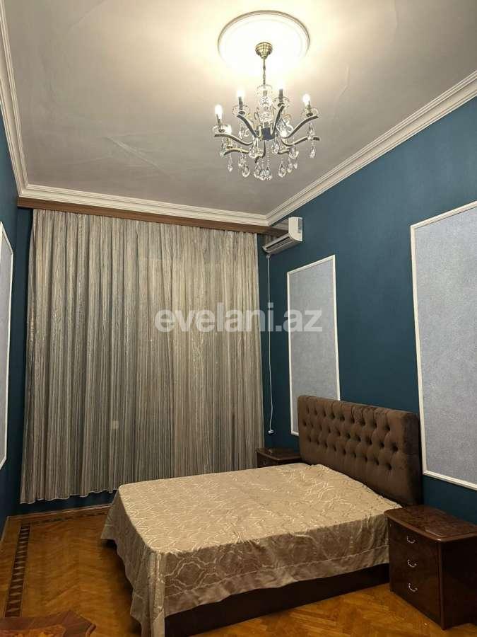 Kirayə verilir, köhnə tikili, 4 otaqlı, 130 m², Bakı, Səbail r, Sahil m.